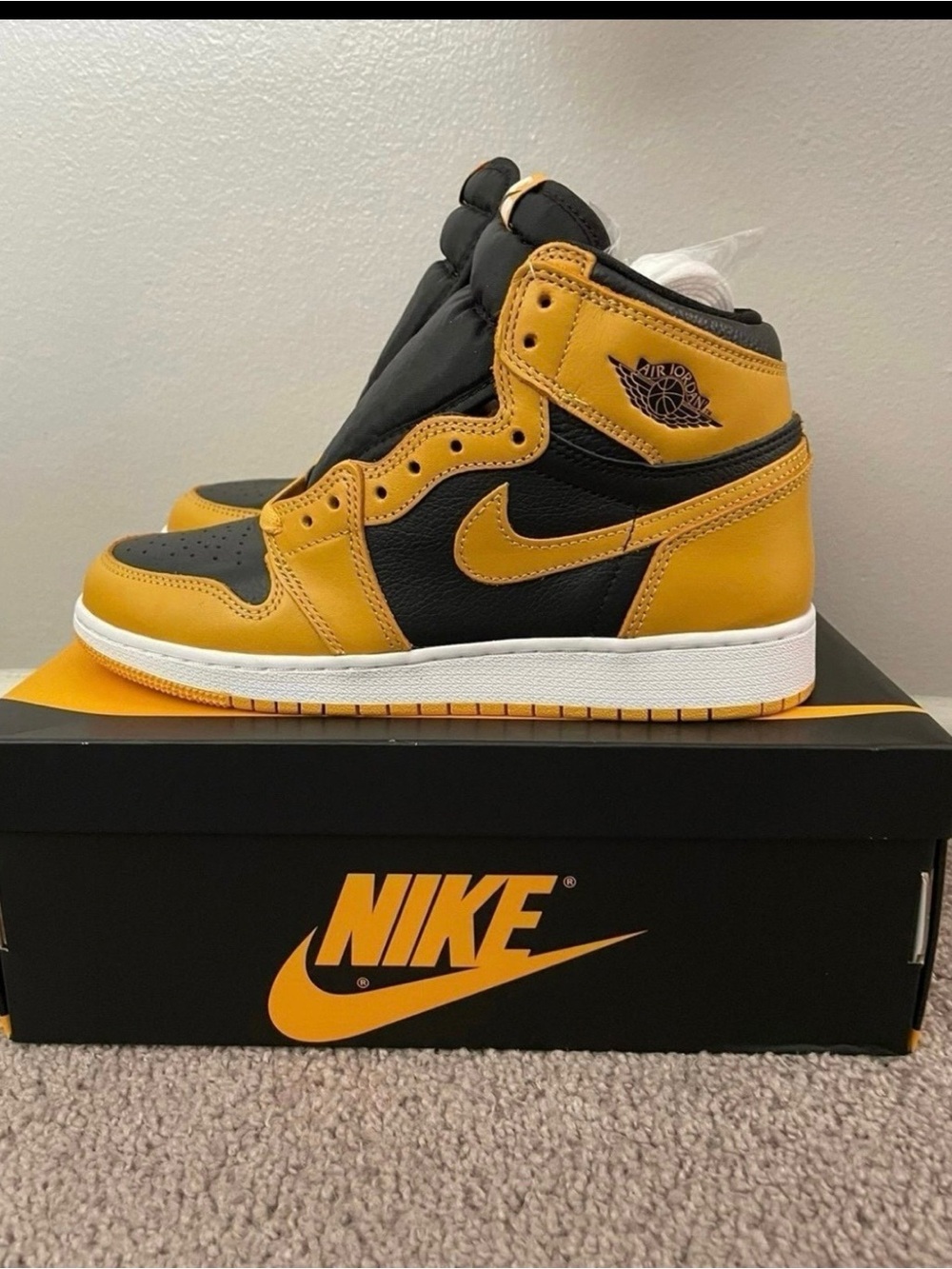 Jordan 1 High OG “pollens”
